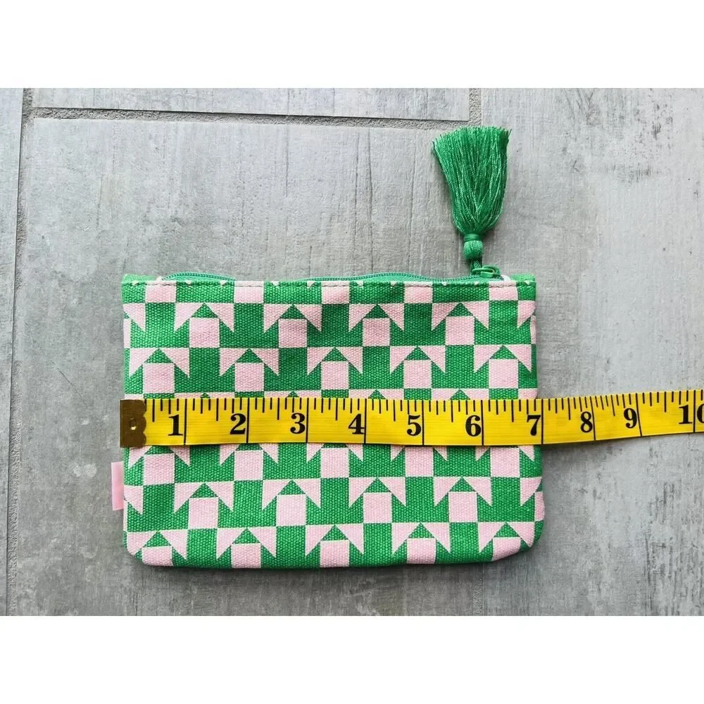 ipsy green pink